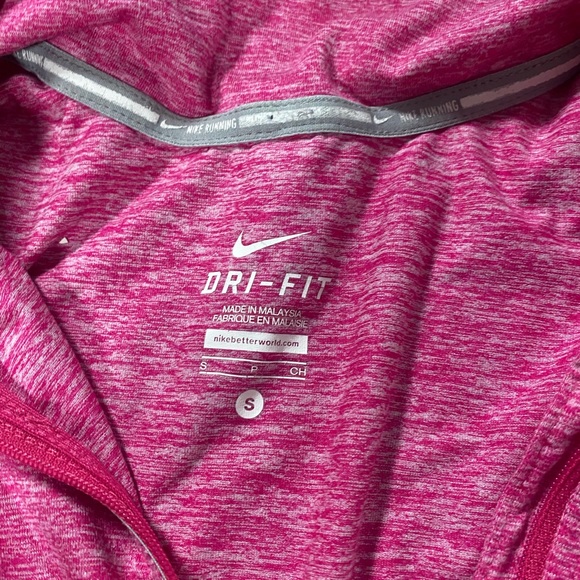 Nike half zip so comfy - Picture 2 of 2